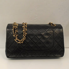 Load image into Gallery viewer, Chanel Vintage Double Flap 25 Quilted Lambskin