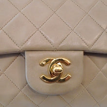 Load image into Gallery viewer, Chanel Vintage Double Flap 255