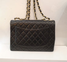 Load image into Gallery viewer, Chanel Vintage Jumbo Collectable