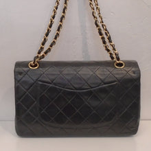 Load image into Gallery viewer, Chanel Vintage Lambskin Double Flap 25