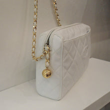 Load image into Gallery viewer, Chanel Vintage Pure White Caviar Shoulder Bag