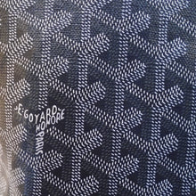 Load image into Gallery viewer, Goyard Dark Gray/Light Gray Saint Louis PM With Snap Wallet