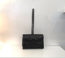 Load image into Gallery viewer, Gucci Vintage Black Chevron WOC