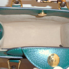 Load image into Gallery viewer, Gucci Vintage Diana Medium Satchel