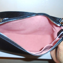 Load image into Gallery viewer, Louis Vuitton Vintage Black And White Epi Marelle