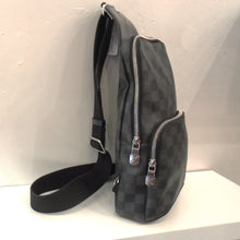Load image into Gallery viewer, Louis Vuitton Vintage Damier Graphite Avenue Sling Bag