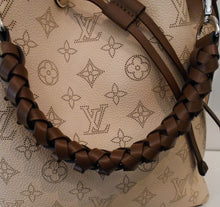 Load image into Gallery viewer, Louis Vuitton Vintage Muria Bucket Bag Mahina Leather