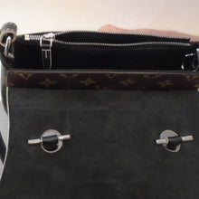 Load image into Gallery viewer, Louis Vuitton Vintage Monogram/Black Leather Chain IT PM