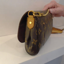 Load image into Gallery viewer, Louis Vuitton Vintage Monogram Favorite PM
