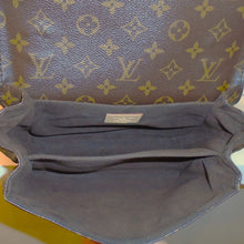 Load image into Gallery viewer, Louis Vuitton Vintage Monogram Metis Pochette MM