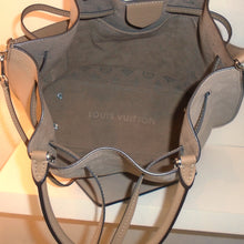 Load image into Gallery viewer, Louis Vuitton Vintage Mahina Girolata With Pochette