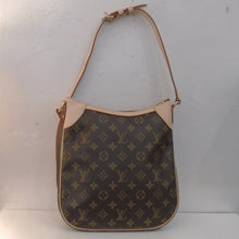 Load image into Gallery viewer, Louis Vuitton Vintage Odeon Crossbody