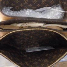 Load image into Gallery viewer, Louis Vuitton Vintage Monogram Metal Rendez/vous