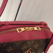 Load image into Gallery viewer, Louis Vuitton Vintage Monogram Saintonge/Hot Pink Leather