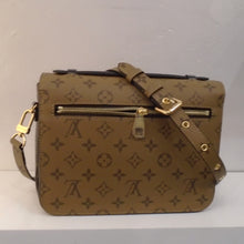 Load image into Gallery viewer, Louis Vuitton Vintage Reversible Monogram Metis MM