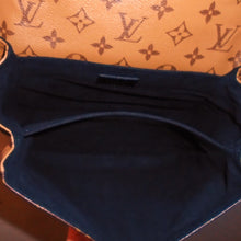 Load image into Gallery viewer, Louis Vuitton Vintage Reversible Monogram Metis MM