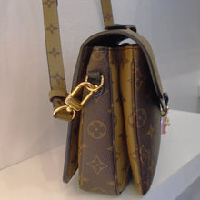 Load image into Gallery viewer, Louis Vuitton Vintage Reverse Monogram M`etis Pochette