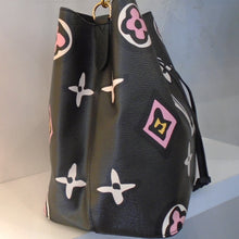 Load image into Gallery viewer, Louis Vuitton Vintage Wild At Heart Neo Noe