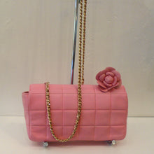 Load image into Gallery viewer, Chanel Vintage Limited Edition Pink Lambskin Chocolate Bar Flap