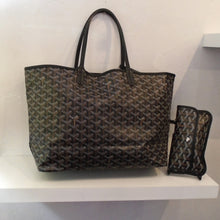 Load image into Gallery viewer, This Goyard Brown/Black Saint Louis Pm With Snap Wallet is in the Goyard pattern in brown black and white. It has double Dark brown carrying handles and linen interior.
