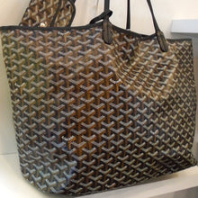 Load image into Gallery viewer, Goyard Black/Brown Saint Louis GM with Snap Wallet
