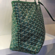 Load image into Gallery viewer, Goyard Green Saint Louis PM With Snap Wallet
