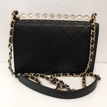 Load image into Gallery viewer, Chanel Vintage Flap With Acrylic Beads
