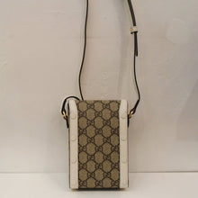 Load image into Gallery viewer, Gucci Vintage Cream/Snaffle Crossbody
