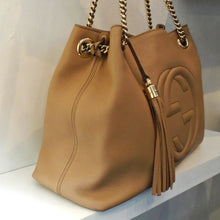 Load image into Gallery viewer, Gucci Vintage Camel Soho Tote
