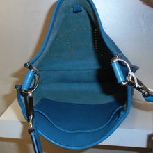 Load image into Gallery viewer, Hermes Vintage Blue Evelyne PM Clemence Leather
