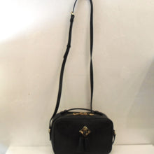 Load image into Gallery viewer, Louis Vuitton Vintage Black Empreinte Leather Saintonge
