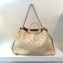 Load image into Gallery viewer, Louis Vuitton Vintage Cream Mahina Leather Bella Tote
