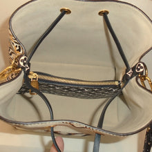Load image into Gallery viewer, Louis Vuitton Vintage Empreinte Leather Giant Jungle N`eo N`oe
