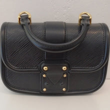 Load image into Gallery viewer, This Louis Vuitton Vintage Epi Leather Hide &amp; Seek Top Handle which has the "s" lock which hides the hardware. Along with the top handle it also includes a shoulder strap.
