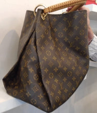 Load image into Gallery viewer, Louis Vuitton Vintage Monogram Artsy GM
