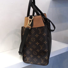 Load image into Gallery viewer, Louis Vuitton Vintage Monogram/Black X Trion On My Side
