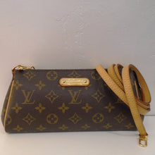 Load image into Gallery viewer, Louis Vuitton Vintage Monogram Eva Pochette
