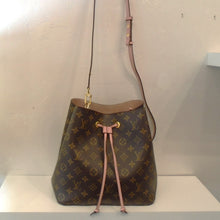 Load image into Gallery viewer, Louis Vuitton Vintage Monogram NeoNoe
