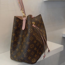 Load image into Gallery viewer, Louis Vuitton Vintage Monogram NeoNoe
