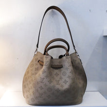 Load image into Gallery viewer, Louis Vuitton Vintage Mahina Girolata With Pochette
