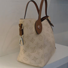 Load image into Gallery viewer, Louis Vuitton Vintage Mahina Hina PM
