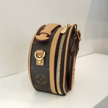 Load image into Gallery viewer, Louis Vuitton Vintage Monogram Mini Boite Chapeau
