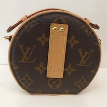 Load image into Gallery viewer, Louis Vuitton Vintage Monogram Mini Boite Chapeau
