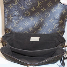 Load image into Gallery viewer, Louis Vuitton Vintage Monogram M`etis Pochette
