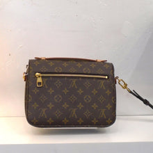 Load image into Gallery viewer, Louis Vuitton Vintage Pochette M`etis Monogram
