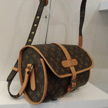 Load image into Gallery viewer, Louis Vuitton Monogram Marne Shoulder Bag
