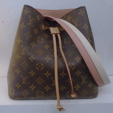 Load image into Gallery viewer, Louis Vuitton Vintage Monogram Neo Noe
