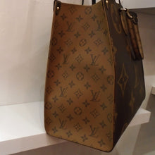 Load image into Gallery viewer, Louis Vuitton Vintage Monogram On The Go GM Reverse
