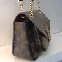 Load image into Gallery viewer, Louis Vuitton Vintage Monogram Passy
