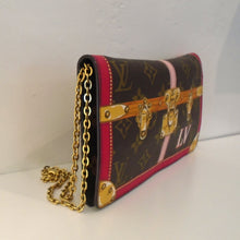 Load image into Gallery viewer, Louis Vuitton Vintage Monogram Pochette Weekend
